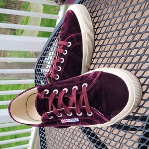 maroon superga